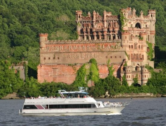 Hudson River Adventures: Pride of the Hudson